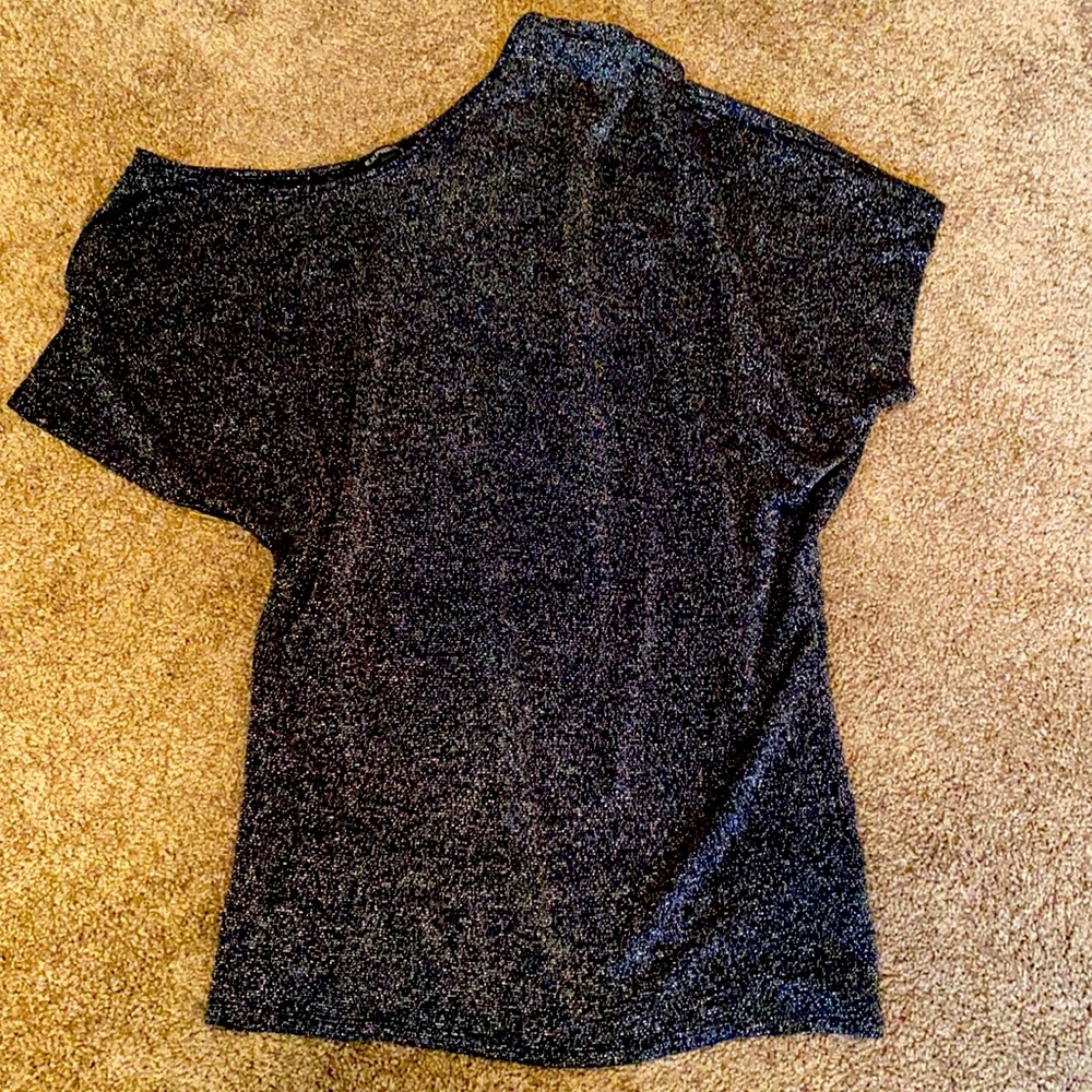 Off-the-shoulder Express Top